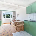 Apartment Mit Balkon Im In