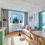 Mit Balkon Im In *
