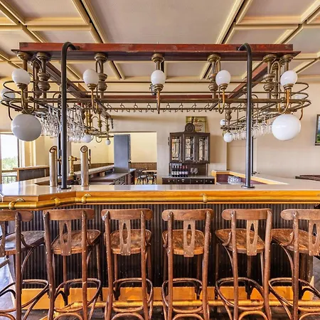 Апартаменты Mit Balkon Im In Шёнек