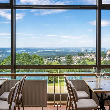 Mit Balkon Im In *